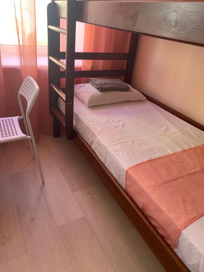 U-Compass Hostel Kiev Buitenkant foto