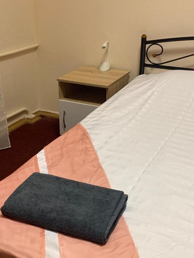 U-Compass Hostel Kiev Buitenkant foto
